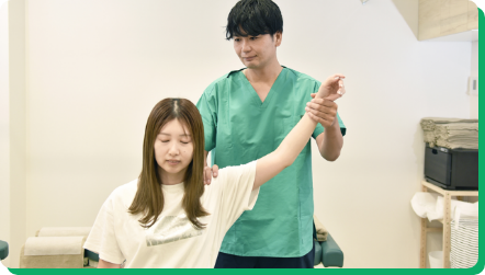 身体の状態を検査し確認する様子